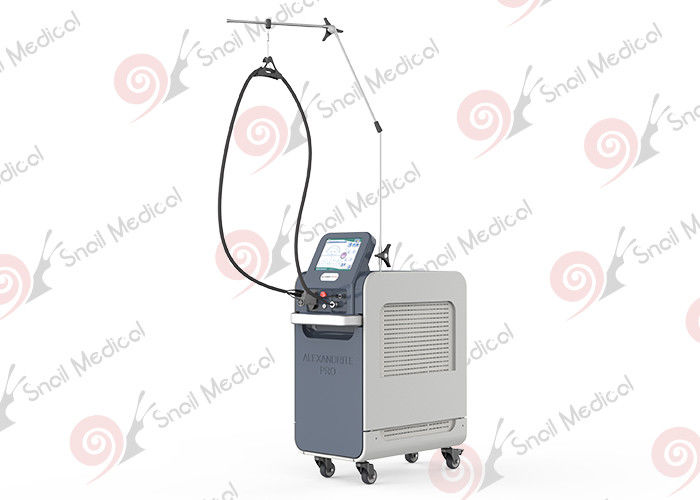 LCD Ekranlı 755nm Nd Yag Alexandrite Lazer Epilasyon 800W Büyük Spotsize 18mm
